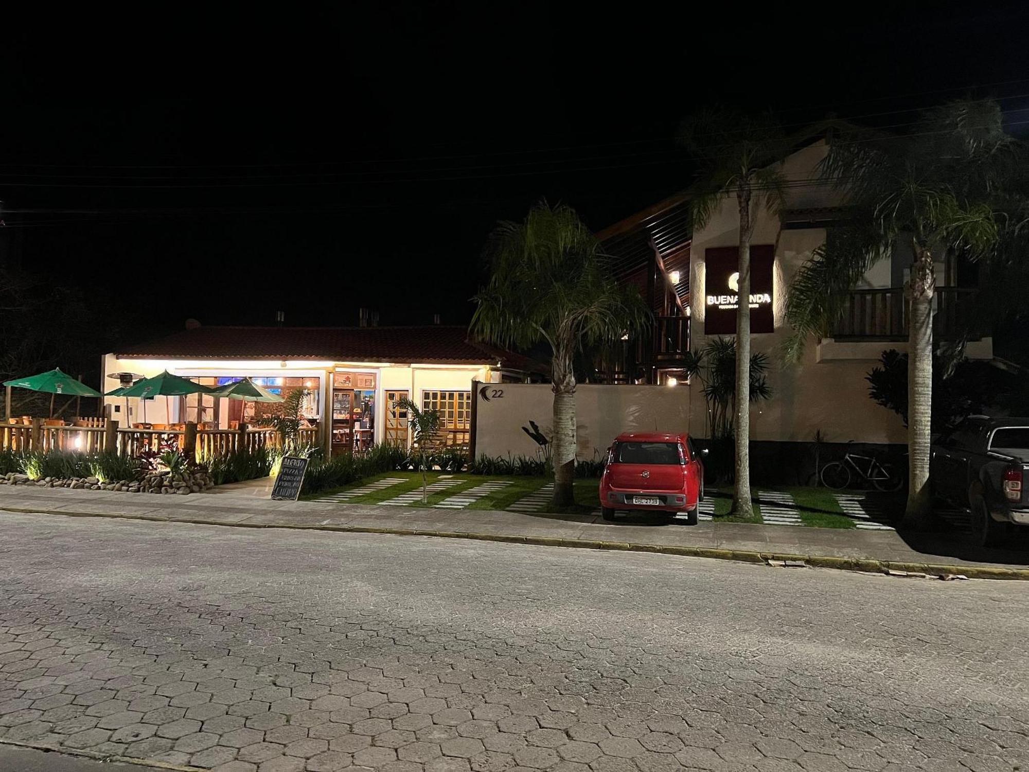 Pousada Buena Onda - Garopaba-Sc - 50M Da Praia Bagian luar foto